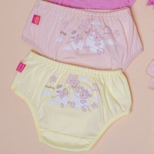 Calcinha básica infantil.